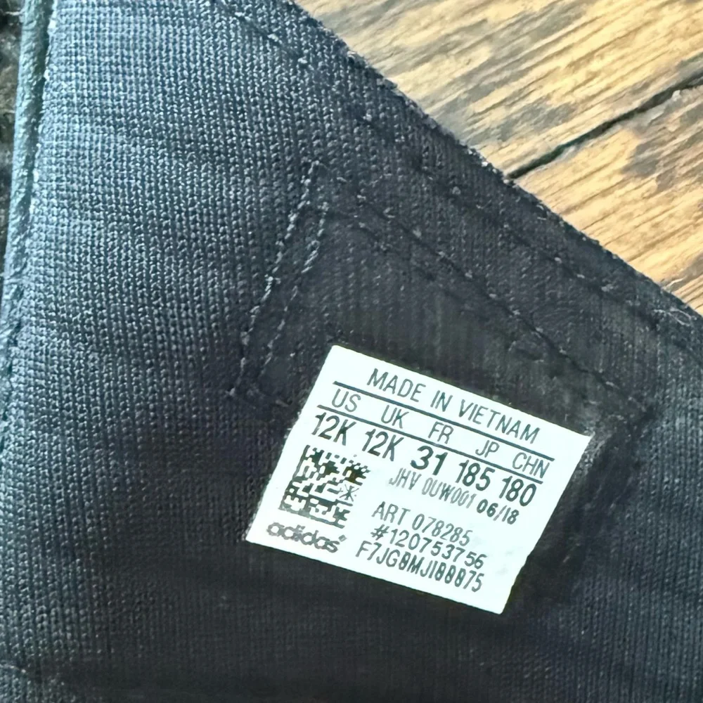 Adidas sandals - Picture 4 of 4